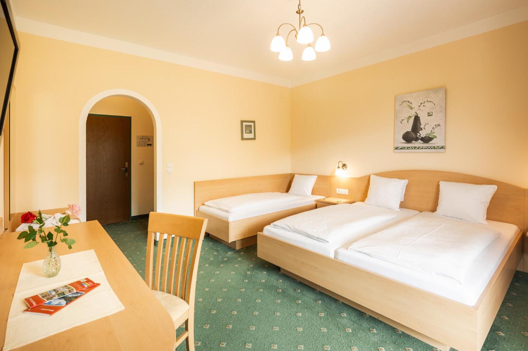 Landhotel Stofflerwirt Sankt Michael im Lungau Bagian luar foto