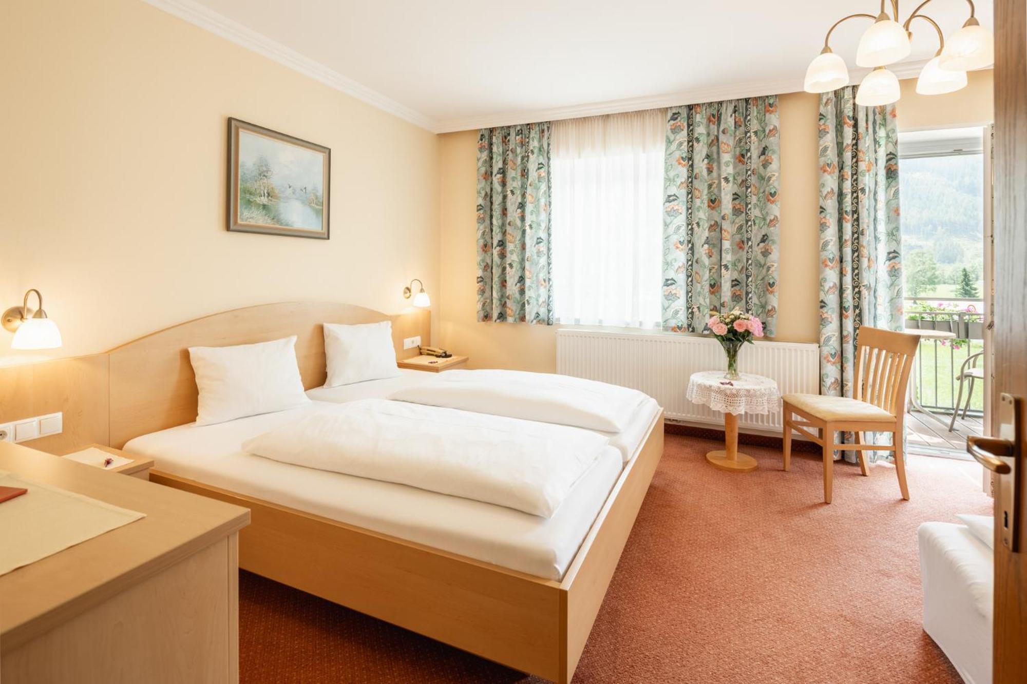 Landhotel Stofflerwirt Sankt Michael im Lungau Bagian luar foto